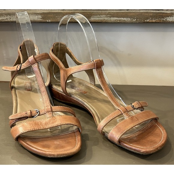 ECCO Flash Sandals Flat Womens US 9 EU 40 Brown Leather Adjustable T Strap - Picture 1 of 7